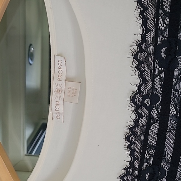 Boston Proper Striped Top ❤️ - Picture 3 of 8